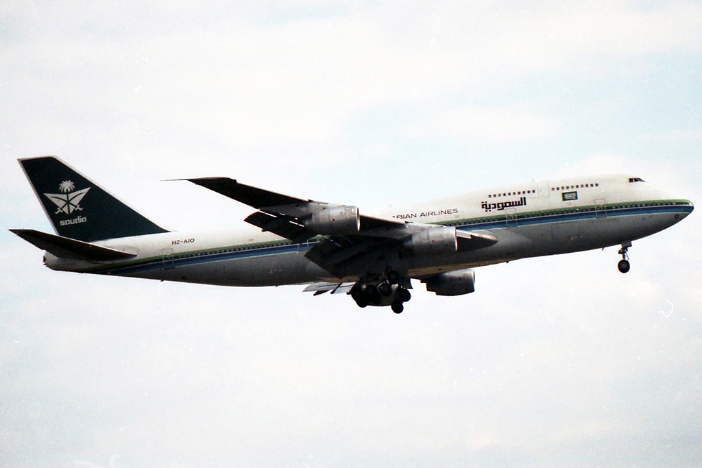 HZ-AIO, (cn 23266), Boeing 747-368