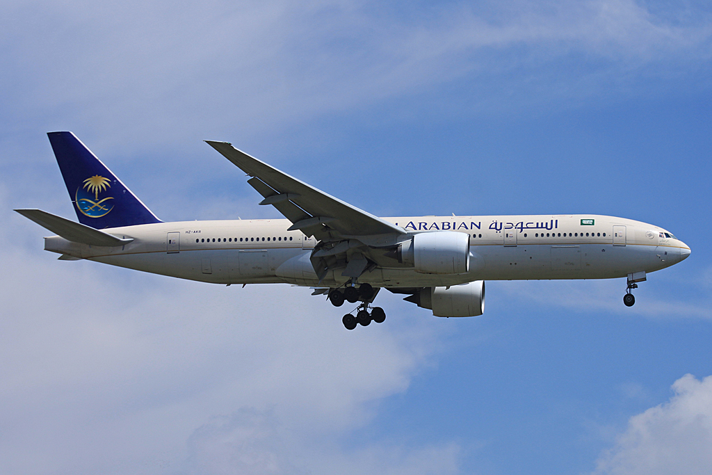 HZ-AKR · Boeing 777-268/ER · (JNB / FAOR)
