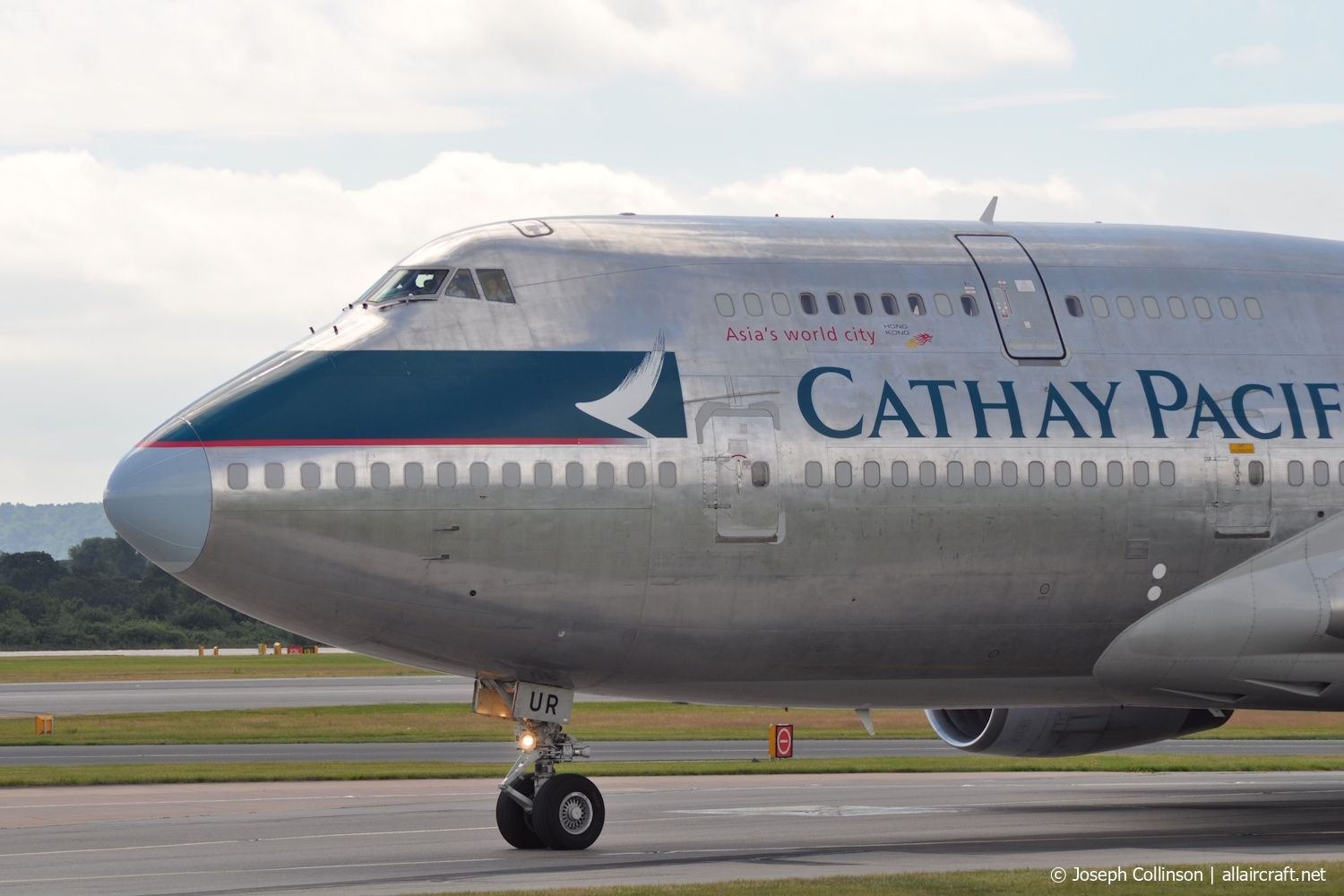 B-HUR (24976) 1990 Boeing 747-444(BCF)