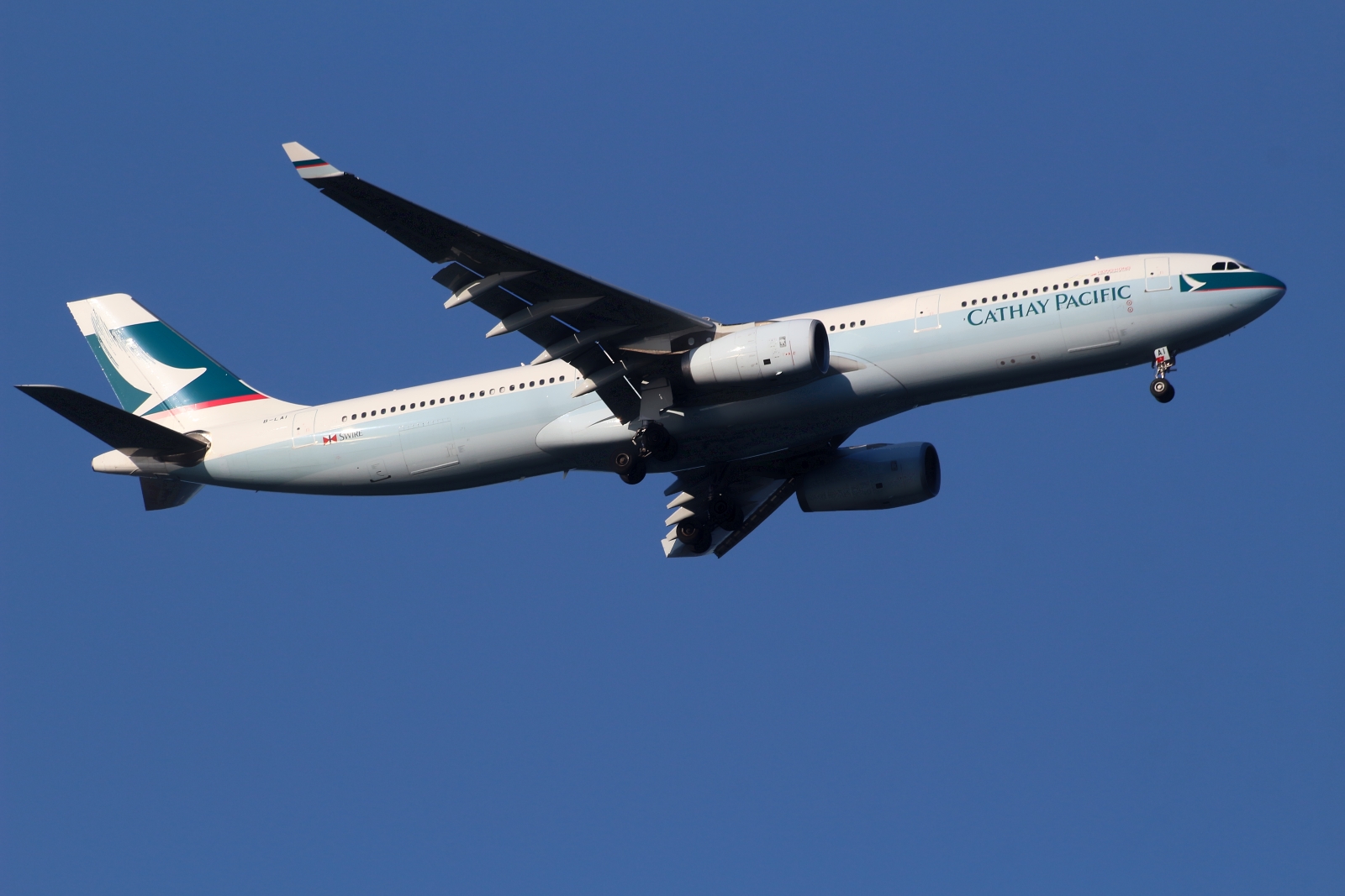 B-LAI · Airbus A330-343 · (SYD / YSSY)