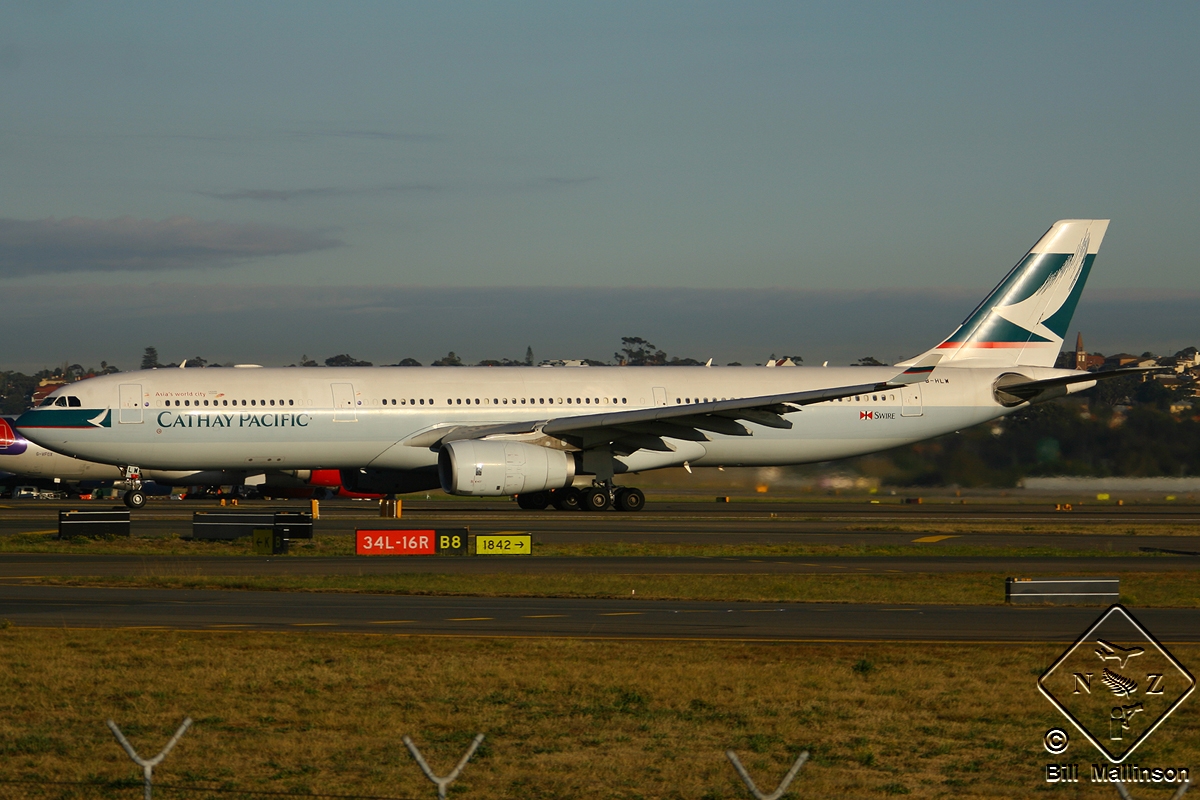 B-HLW · Airbus A330-343 · (SYD / YSSY)