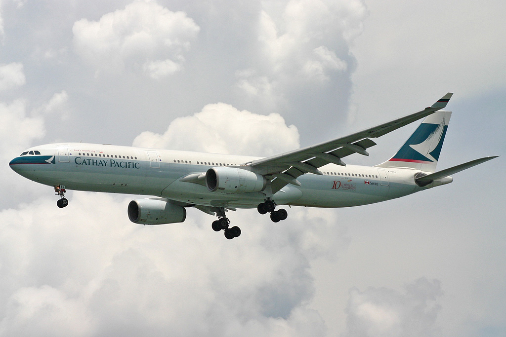 B-HLI · Airbus A330-342 · (HKG / VHHH)