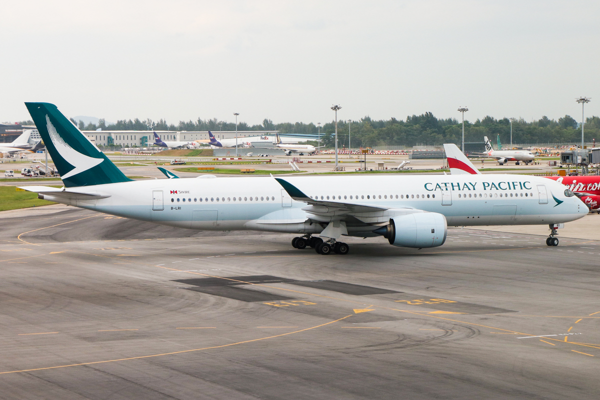 B-LRI · Airbus A350-941 · (SIN / WSSS)