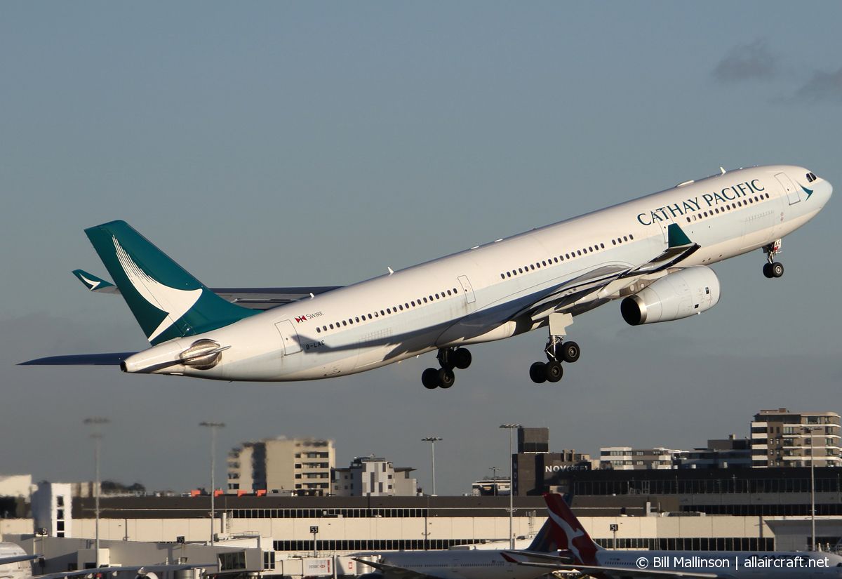 B-LAC (679) 2005 Airbus A330-343