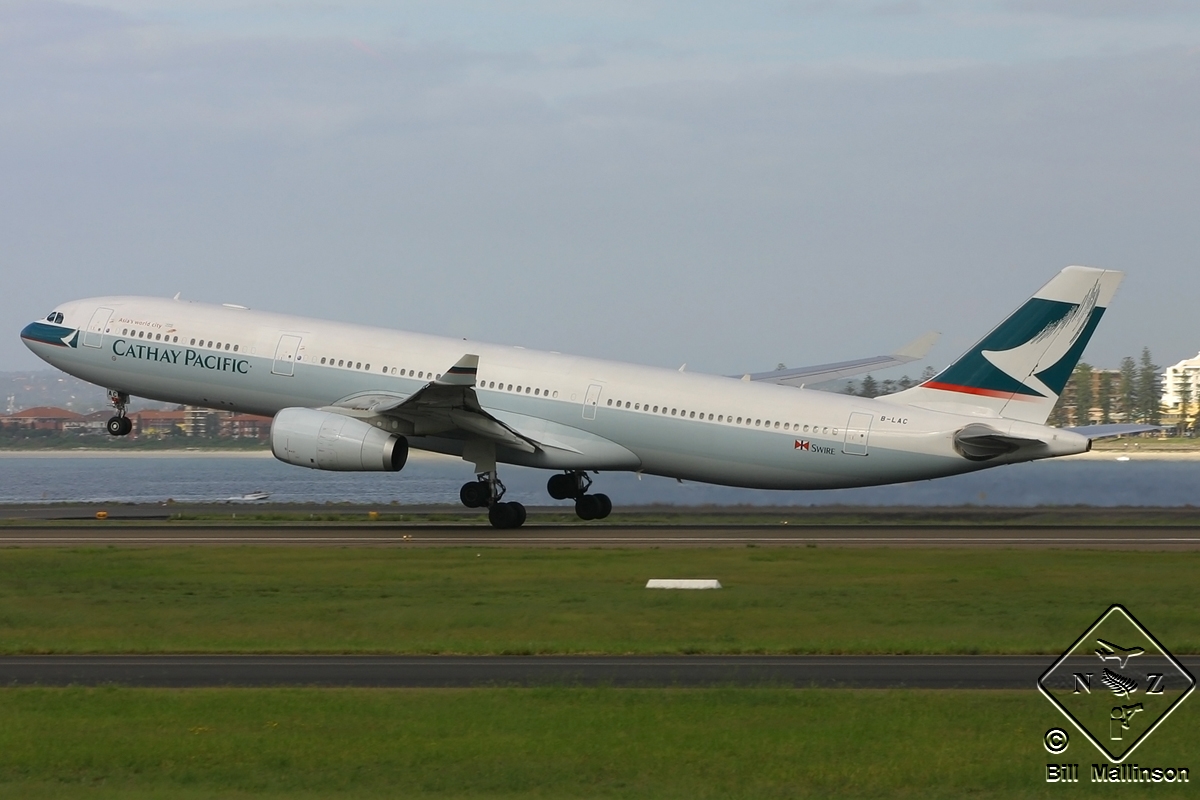 B-LAC (679) 2005 Airbus A330-343