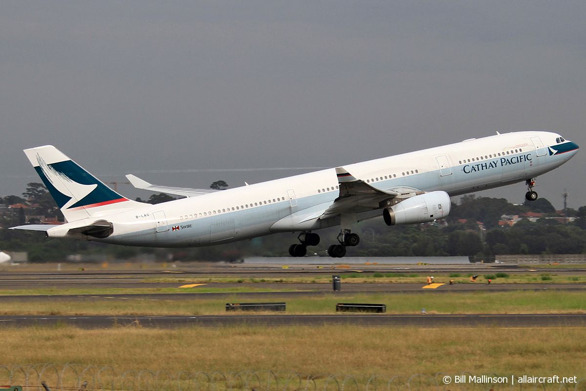 B-LAG (895) 2007 Airbus A330-343
