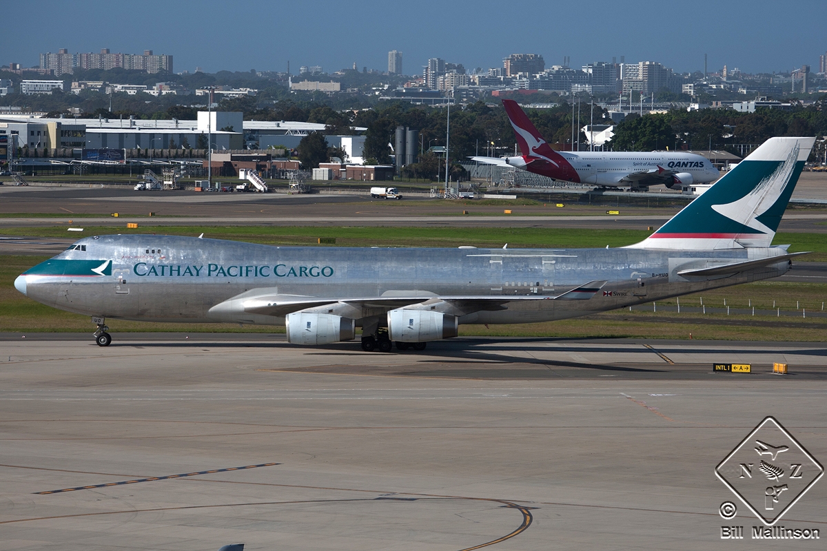 B-HUO (32571) 2001 Boeing 747-467F