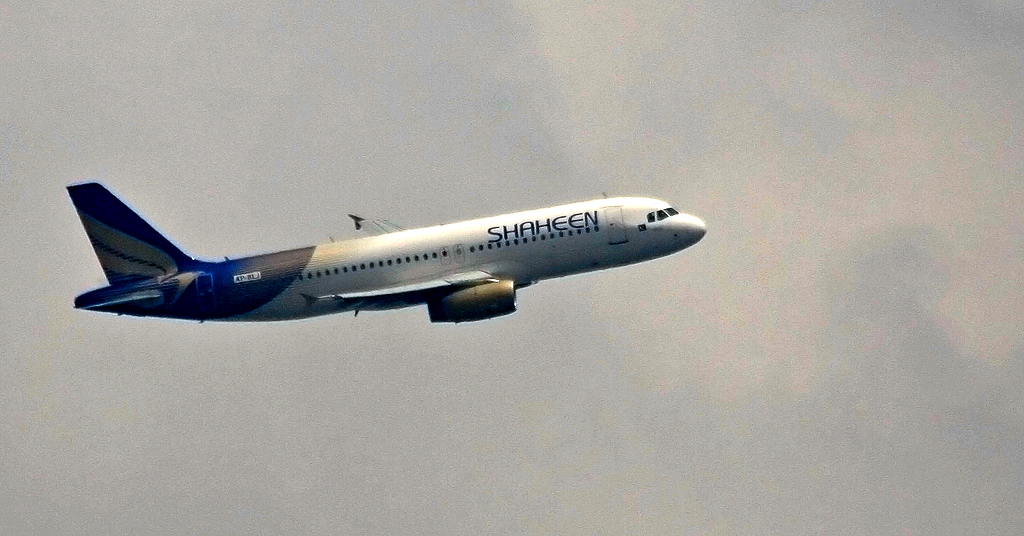 AP-BLJ (1497) 2001 Airbus A320-232