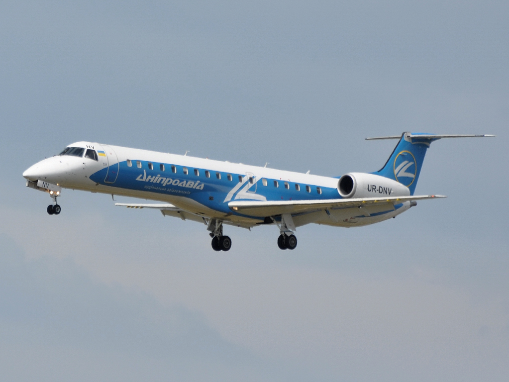 UR-DNV · Embraer EMB-145LR · (CPH / EKCH)