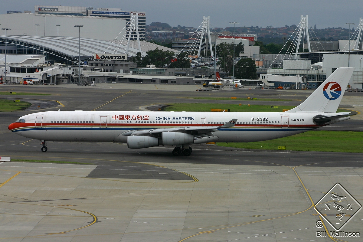 B-2382 · Airbus A340-313 · (SYD / YSSY)