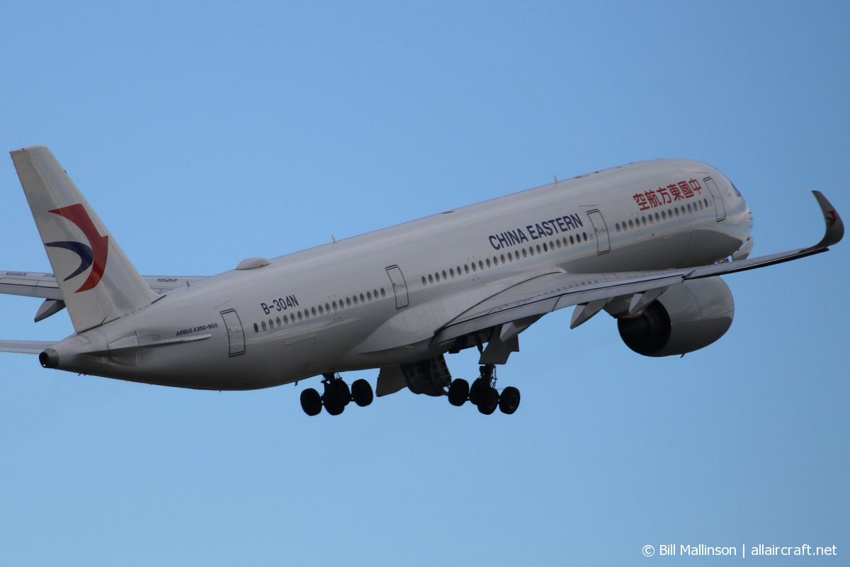 B-304N (261) 2018 Airbus A350-941