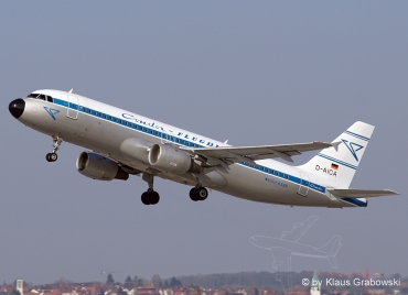 D-AICA (774) 1998 Airbus A320-212