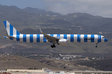 D-ABOI (29018) 2000 Boeing 757-330(WL)