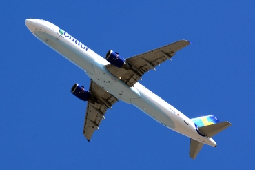 D-AIAA (6767) 2001 Airbus A321-211