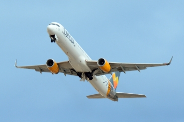 D-ABOF (29013) 1999 Boeing 757-330(WL)