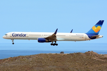 D-ABOM · Boeing 757-330(WL) · (LPA / GCLP)