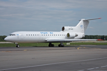 UP-Y4207 · Yakovlev Yak-42D · (DME / UUDD)