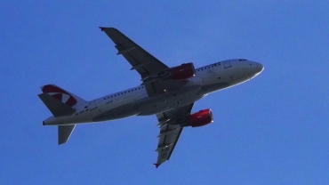 OK-NEO (03452) Airbus A319-112