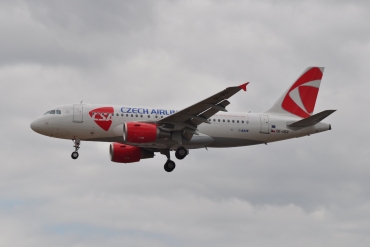 OK-OER (3892) 2009 Airbus A319-112