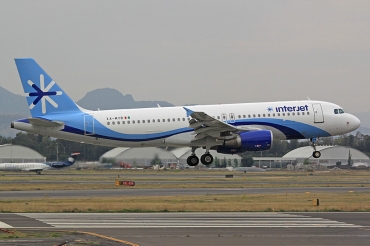 XA-MYR (3021) 2007 Airbus A320-214
