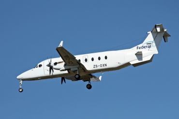 ZS-OXN (cn UE-83) Beechcraft 1900D