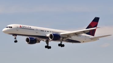 N651DL · Boeing 757-232 · (YYZ / CYYZ)