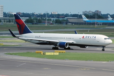 N191DN, (cn 28448), Boeing 767-332/ER