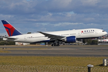 N705DN (29742) Boeing 777-232