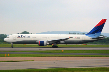 N1603 (29695) 1999 Boeing 767-332(ER)