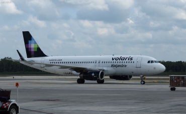 XA-VLB · Airbus A320-233 · (CUN / MMUN)
