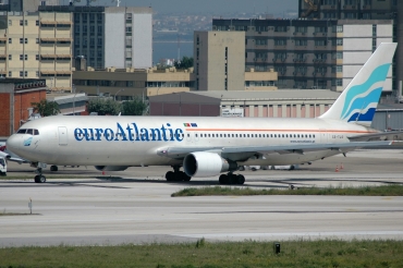 CS-TLO (024318) Boeing 767-383/ER