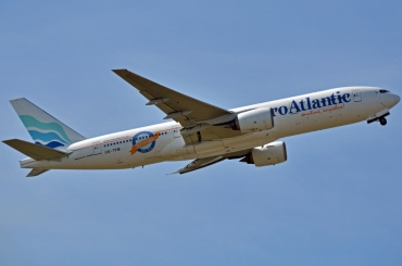 CS-TFM (cn 28513) Boeing 777-212ER