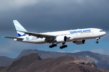 CS-TSX (32784) 2004 Boeing 777-243ER
