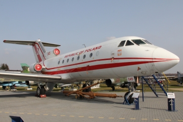 045, (cn 9840759), Yakovlev Yak-40
