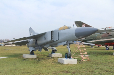 40 · Mikoyan-Gurevich MiG-23MF · (EPDE)