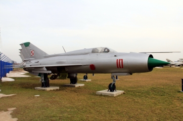10 · Mikoyan-Gurevich MiG-21PFM Fishbed · (EPDE)