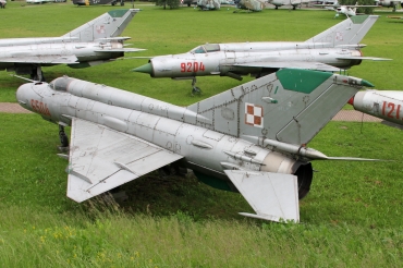 6504 · Mikoyan-Gurevich MiG-21MF · (EPKC)