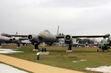 69 (41302) Ilyushin IL-28