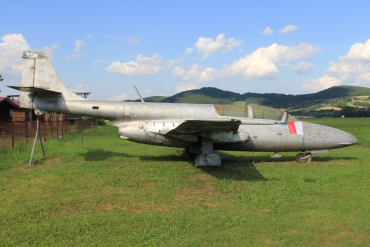 817 (1H 08-17) 1970 PZL-Mielec TS-11 Iskra