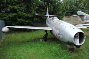 21 · Yakovlev Yak-23 · --