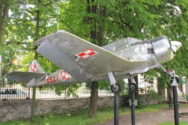 0527 (1E-0527) PZL-Mielec TS-8 Bies