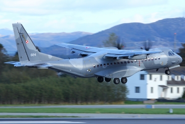 024 ( S-092 ) 2006 CASA C-295M