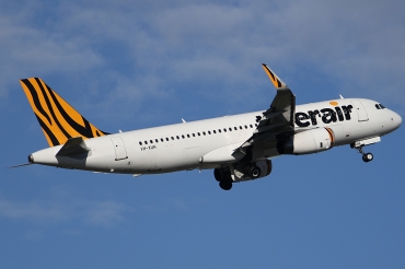 VH-XUH (6749) 2015 Airbus A320-232(WL)