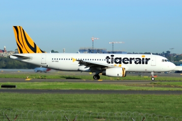 VH-VNG · Airbus A320-232 · (SYD / YSSY)