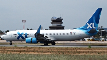 F-HJUL (38819) 2011 Boeing 737-8Q8WL