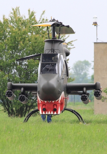 OK-AHC (77-22734) Bell AH-1P Cobra