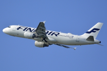 OH-LXH (1913) 2002 Airbus A320-214