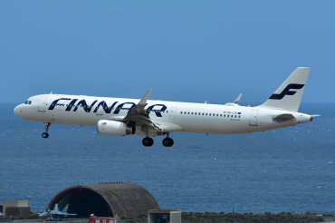 OH-LZH (5803) 2013 Airbus A321-231(WL)