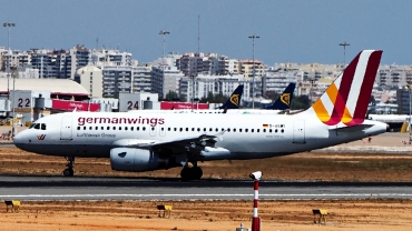 D-AGWI · Airbus A319-132 · (FAO / LPFR)