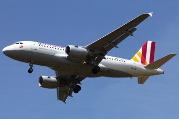 D-AKNF (646) 1997 Airbus A319-112